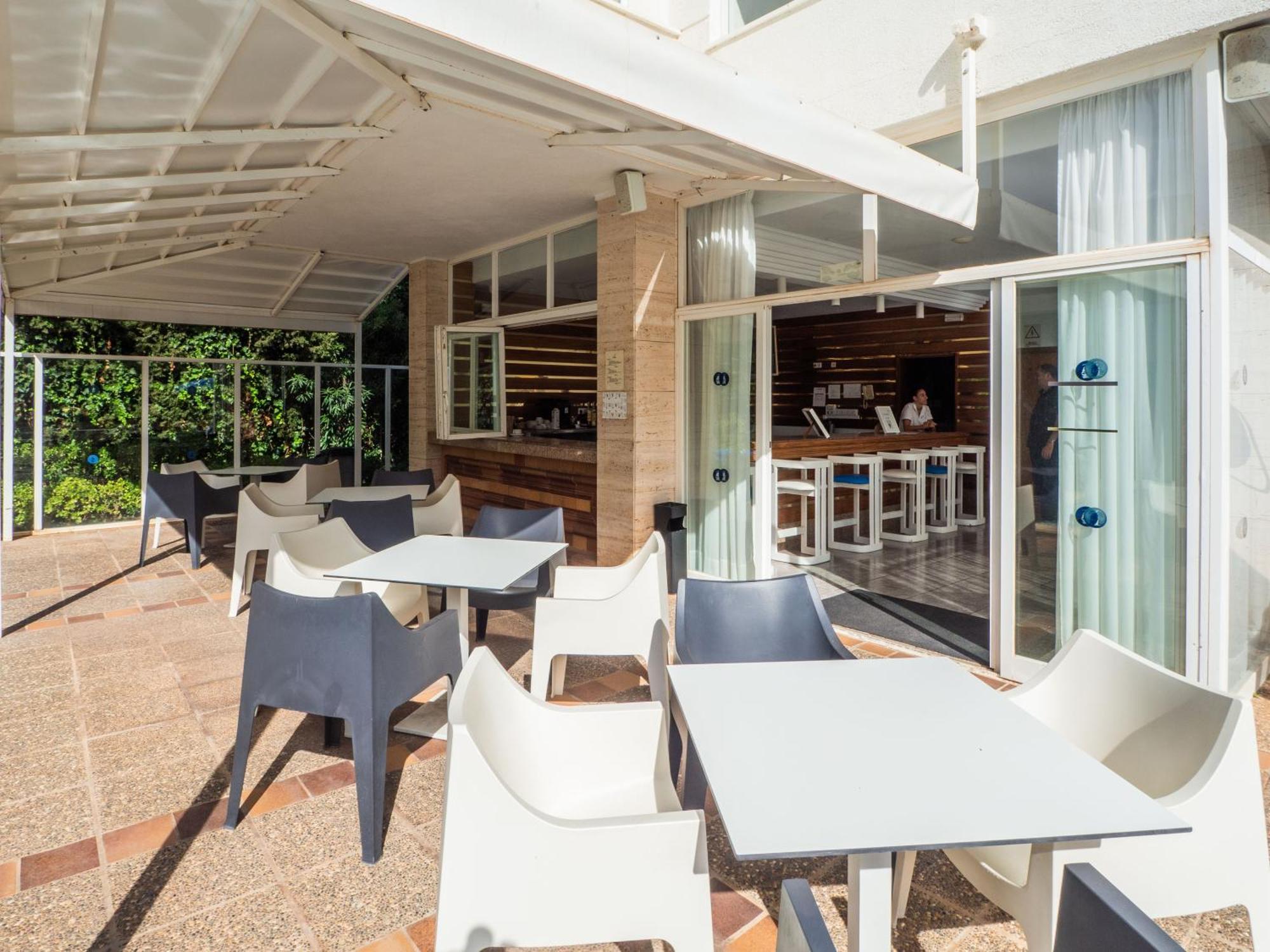 Apartamentos La Santa Maria Cala Millor  Εξωτερικό φωτογραφία