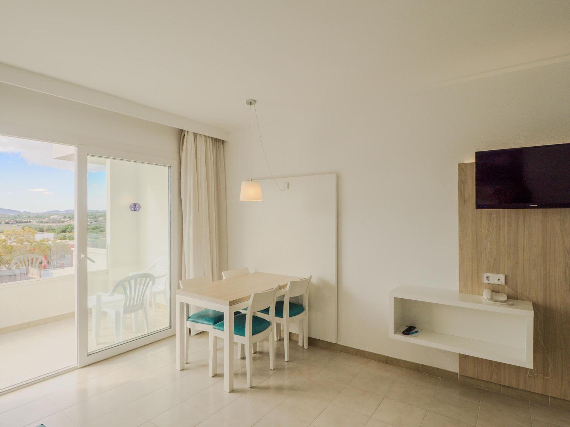 Apartamentos La Santa Maria Cala Millor  Εξωτερικό φωτογραφία